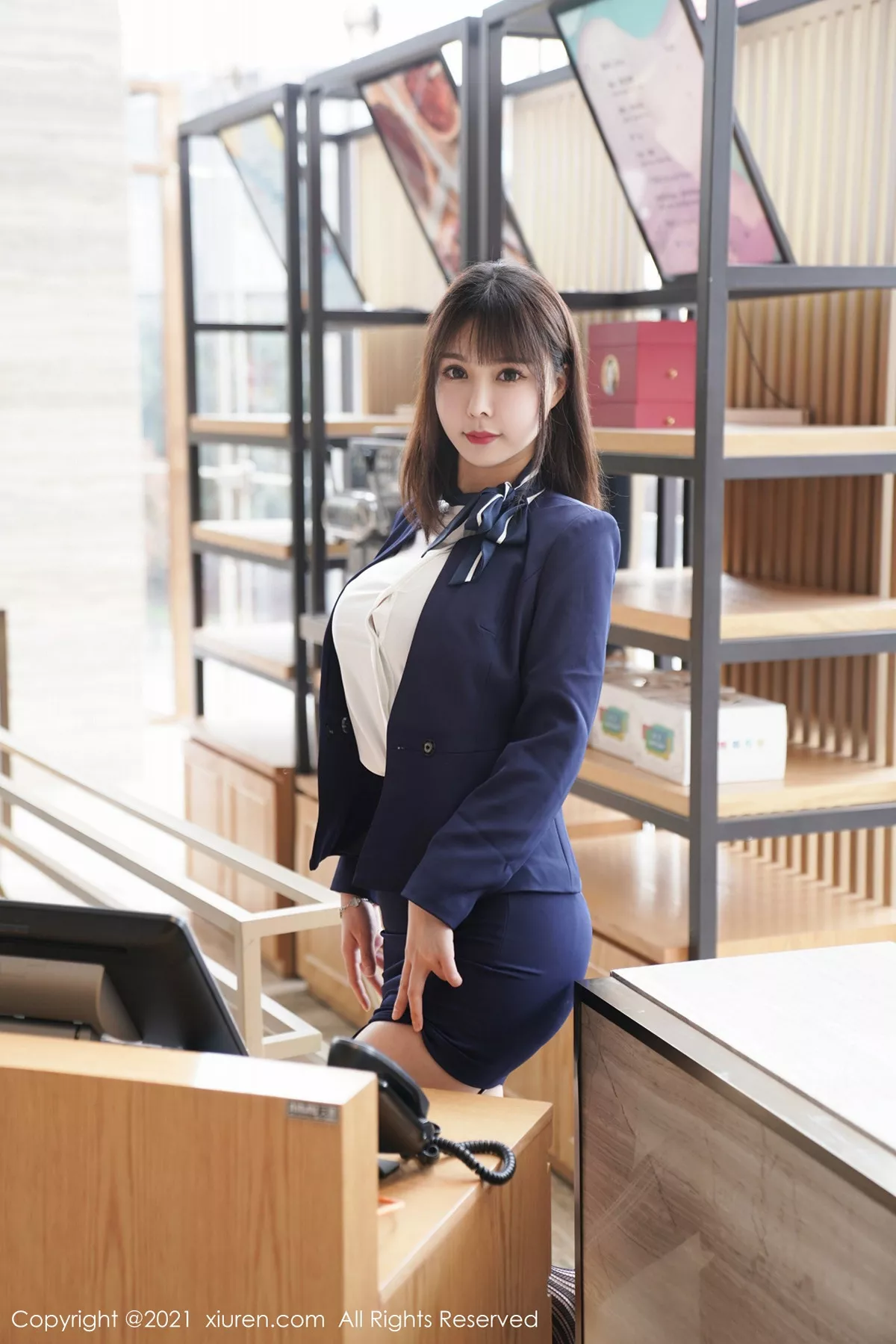 [XiuRen秀人网]第3221期晓鱼酱写真-秀人资源网